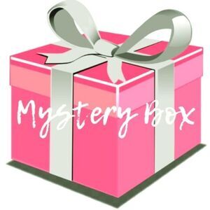 Women’s clothing Mystery box up to 5 lbs